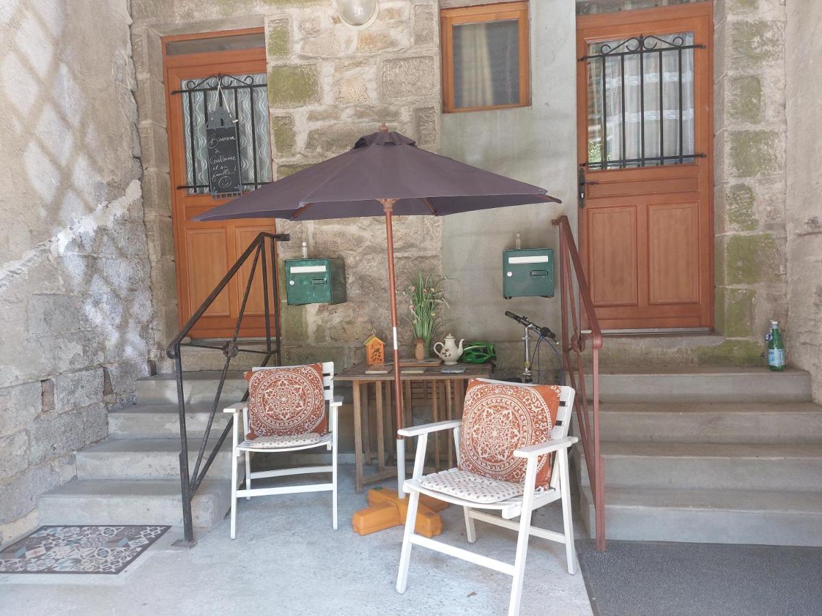 Chambre Familiale Treignac Екстер'єр фото
